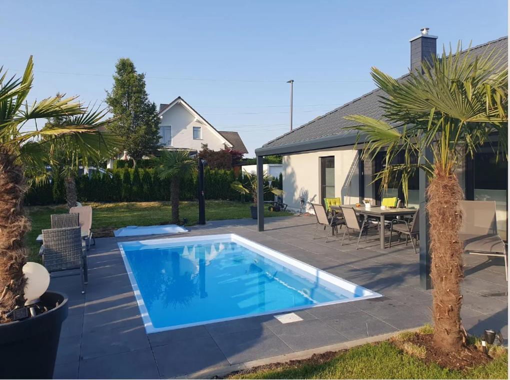 großzügige Unterkunft mit Terrasse Oberbrechen Exterior foto