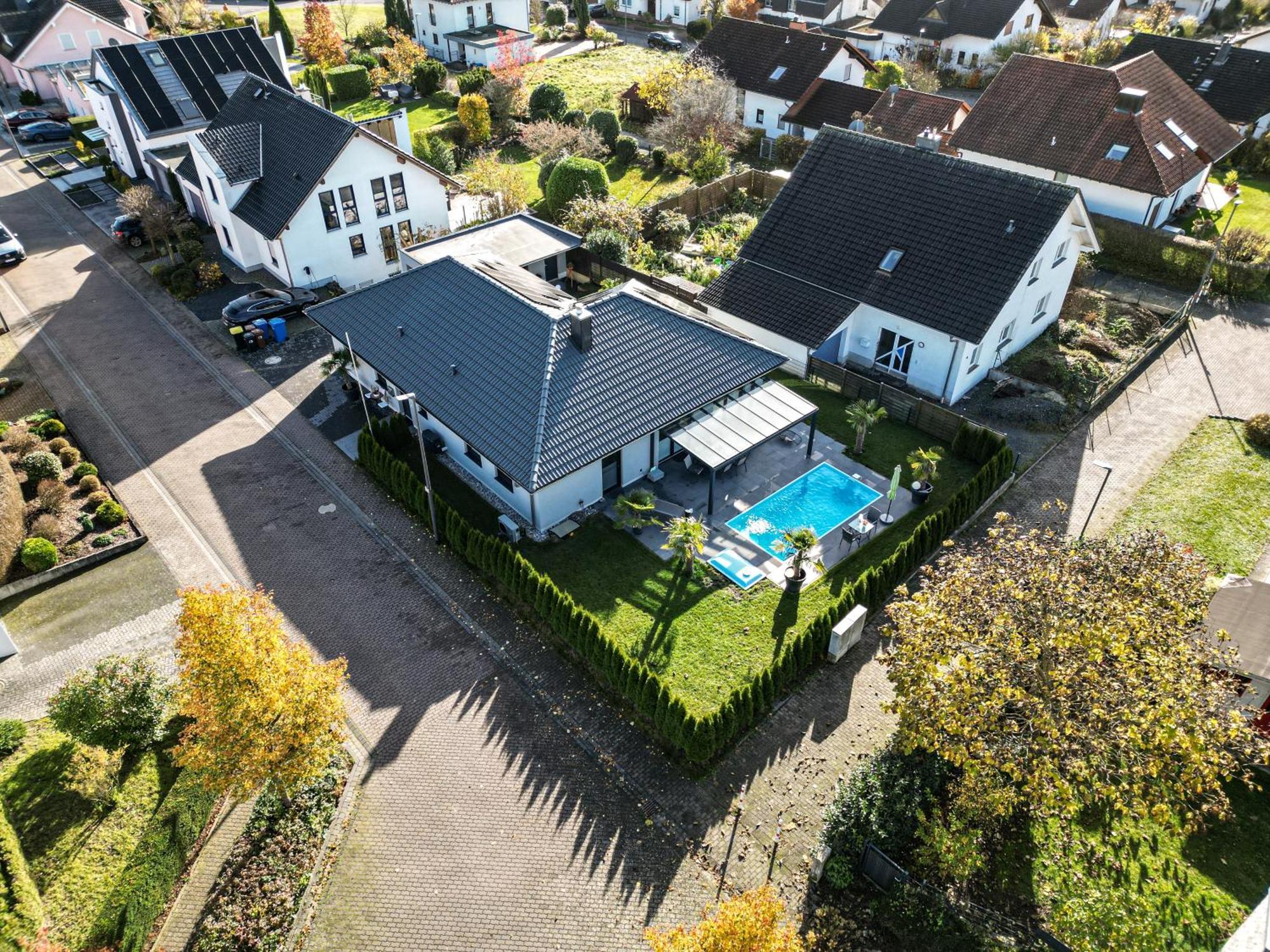 großzügige Unterkunft mit Terrasse Oberbrechen Exterior foto